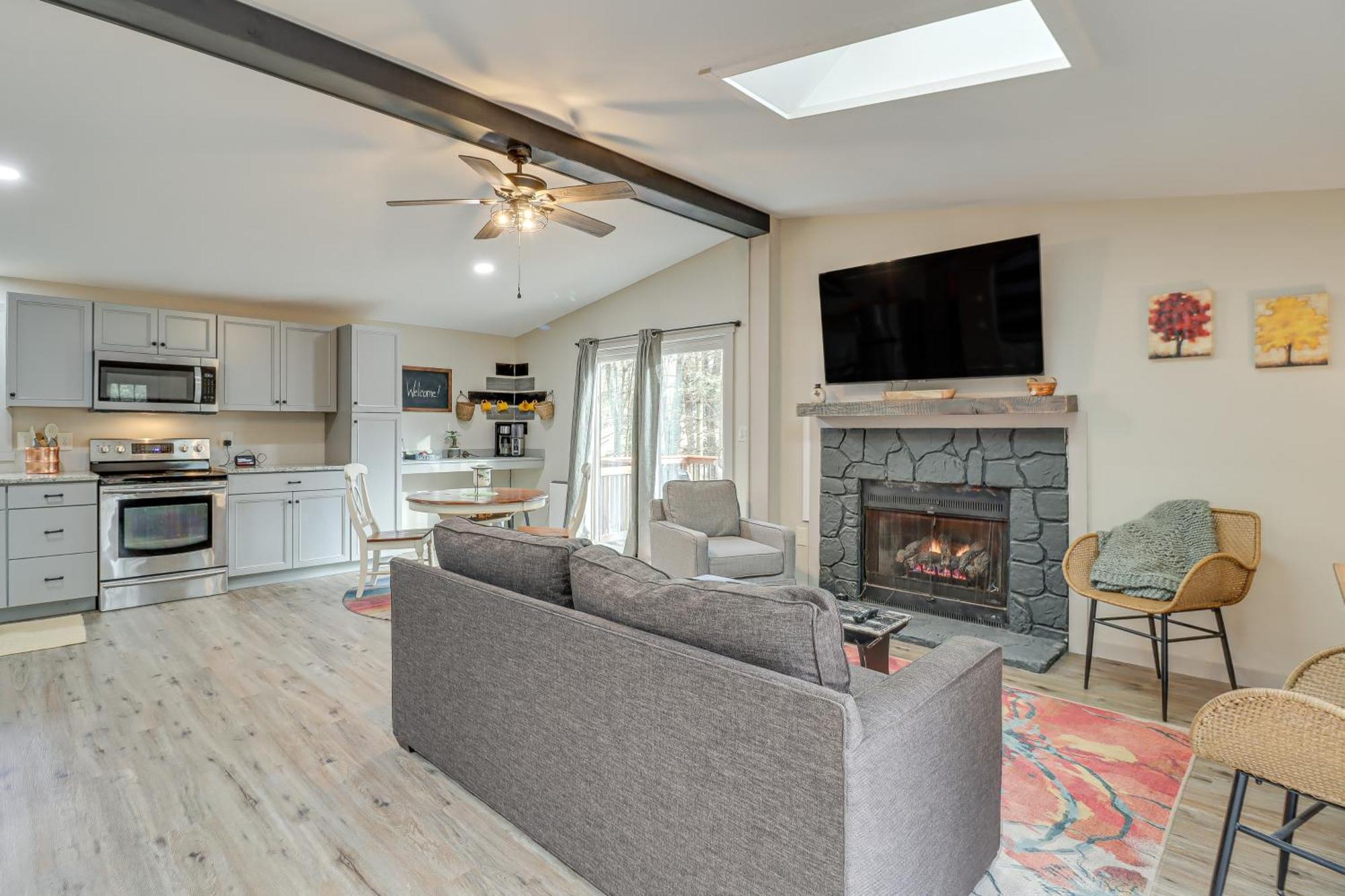 Quaint Jim Thorpe Cabin Retreat, Walk To Beach! Εξωτερικό φωτογραφία